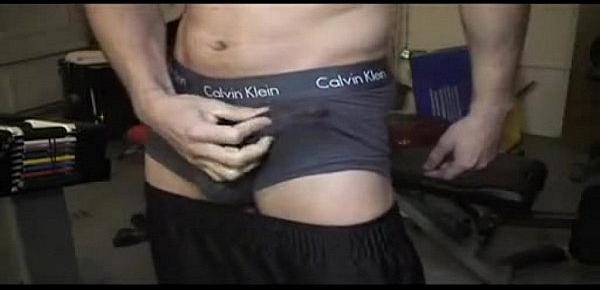  Michael Fitt cums in black underwear